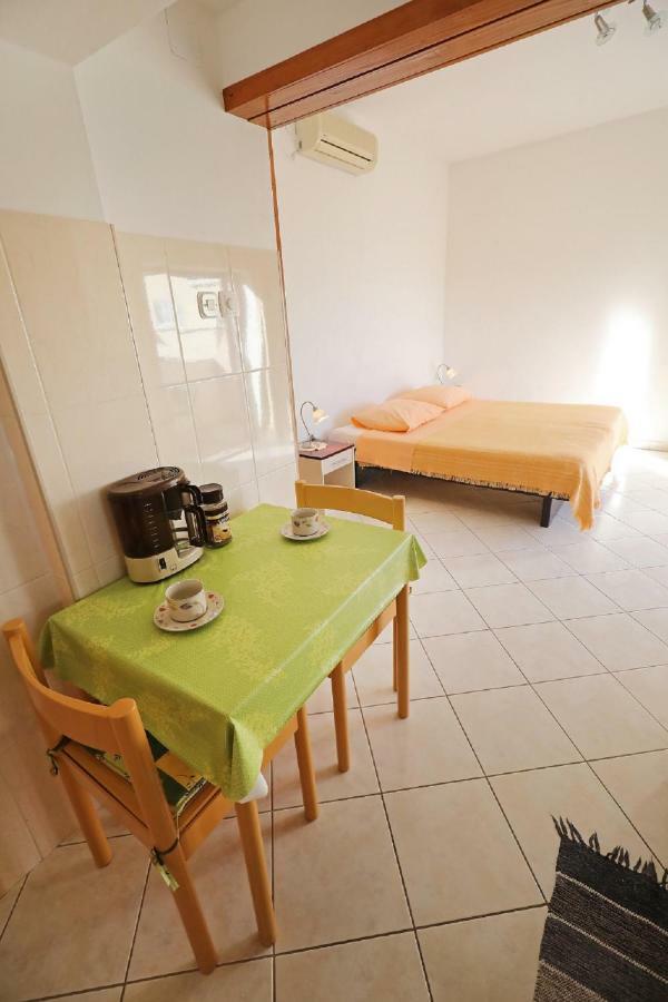Studio Apartments Pavin Zadar Buitenkant foto